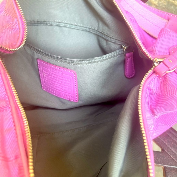 Beautiful summer Coach bag / used - Picture 7 of 9